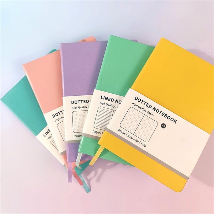 Cuaderno pu tapa dura puntitos A5 y sobre