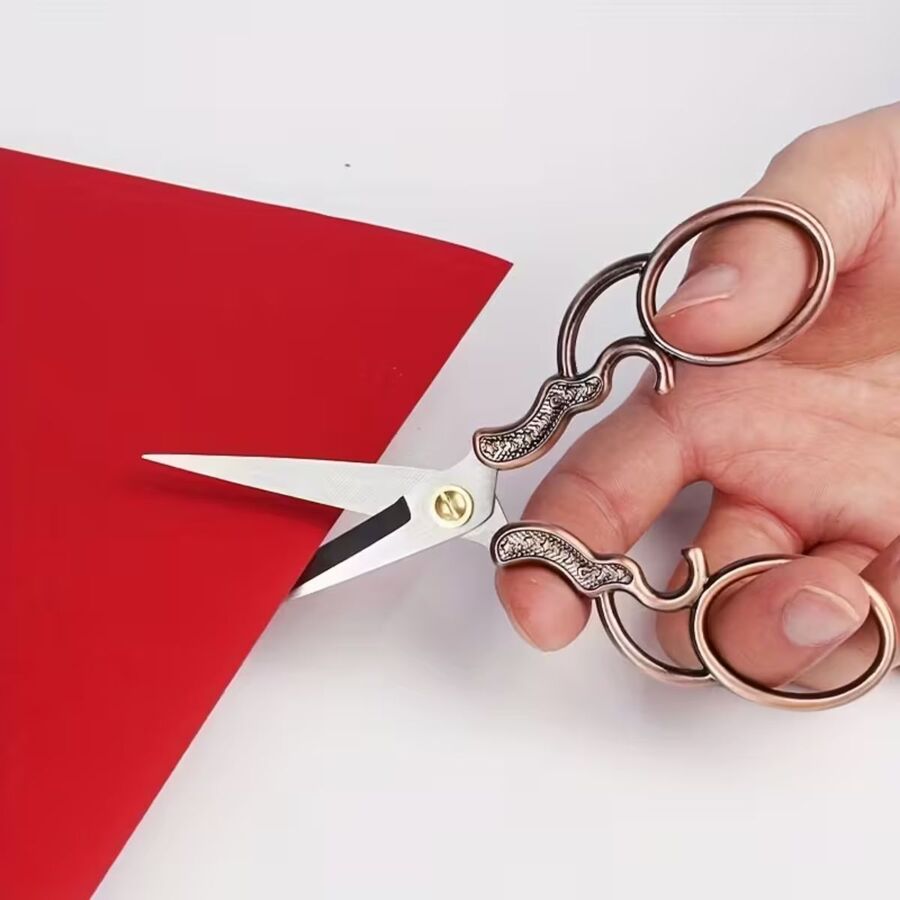 Tijera vintage labrada