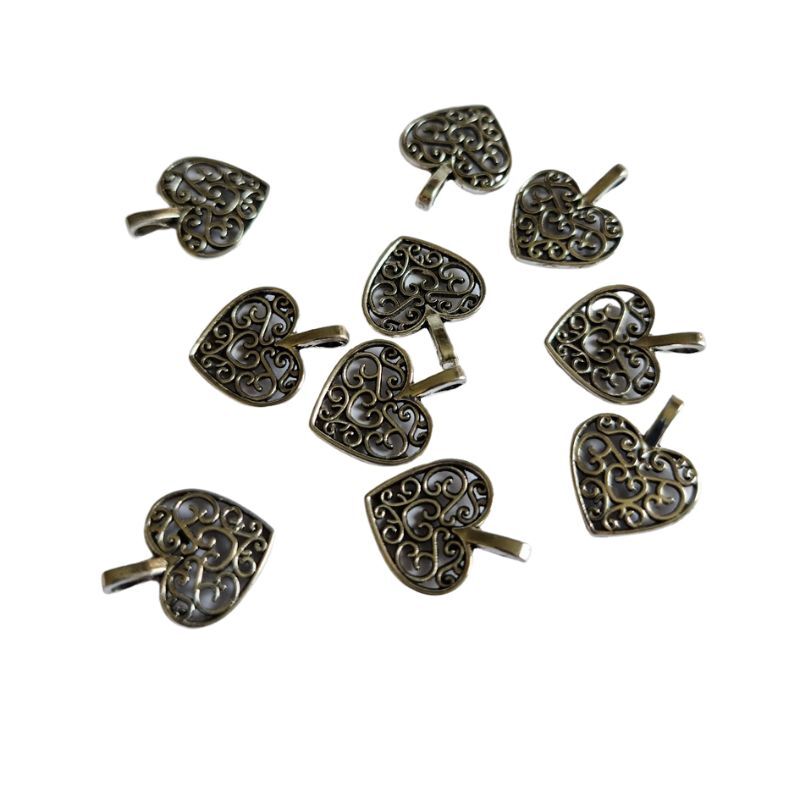 10 DIJE CORAZON CALADO