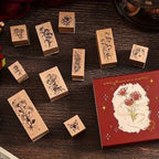 Caja sellos flores en base de madera