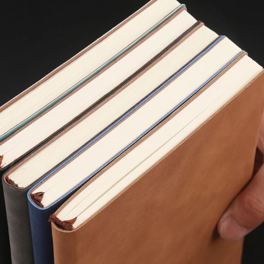 Cuaderno pu tapa semi blanda hojas lisas A5