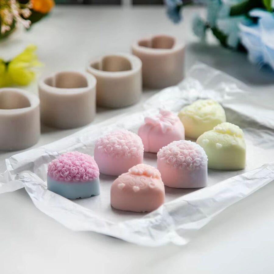SET 4 MOLDES JABONES CORAZONES ROSAS