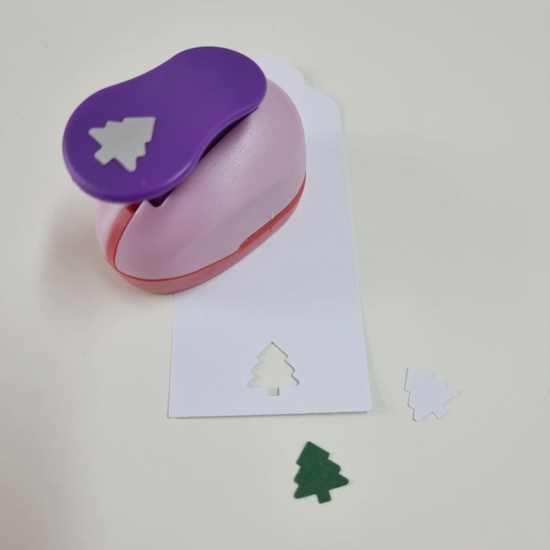 Perforadora Pino Navidad 16mm