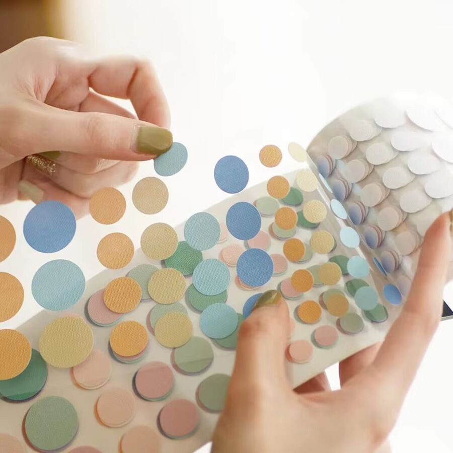 Plancha pegatinas puntitos