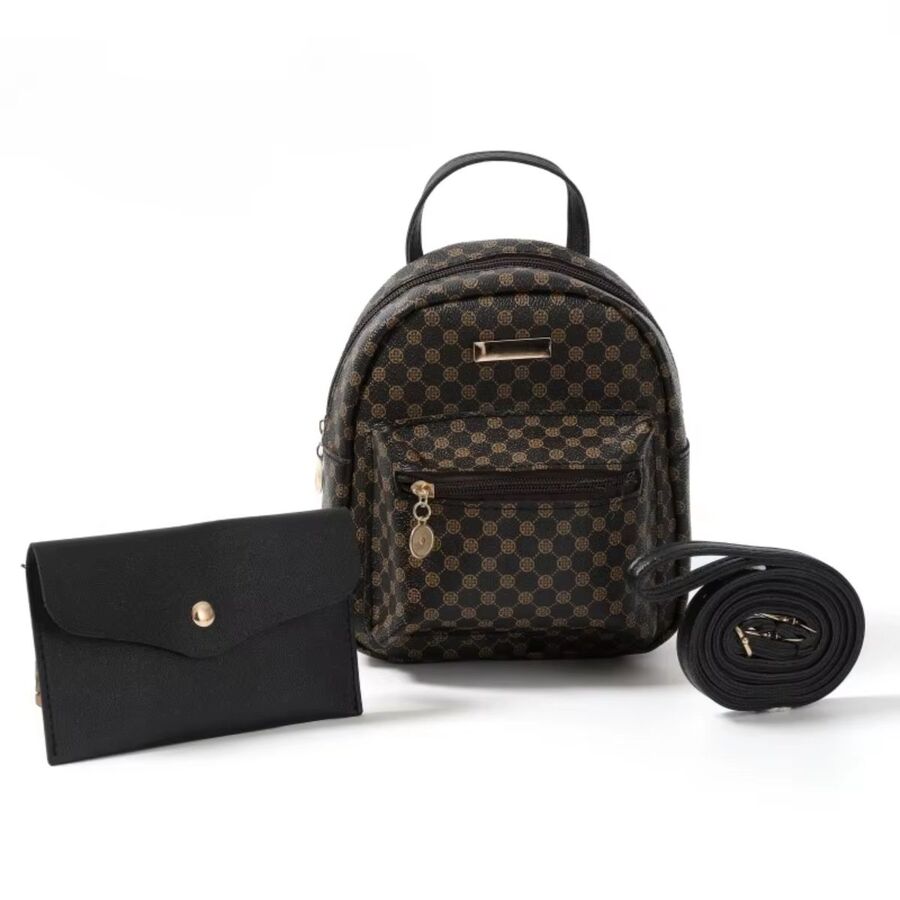 MOCHILA CHICA CON ACCESORIO Y CORREA