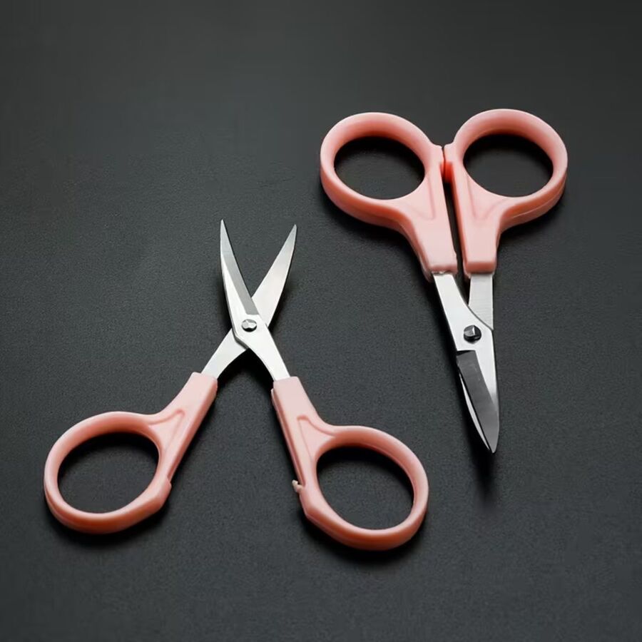 Tijera Rosada Curva para bordados