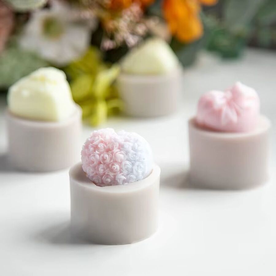 SET 4 MOLDES JABONES CORAZONES ROSAS
