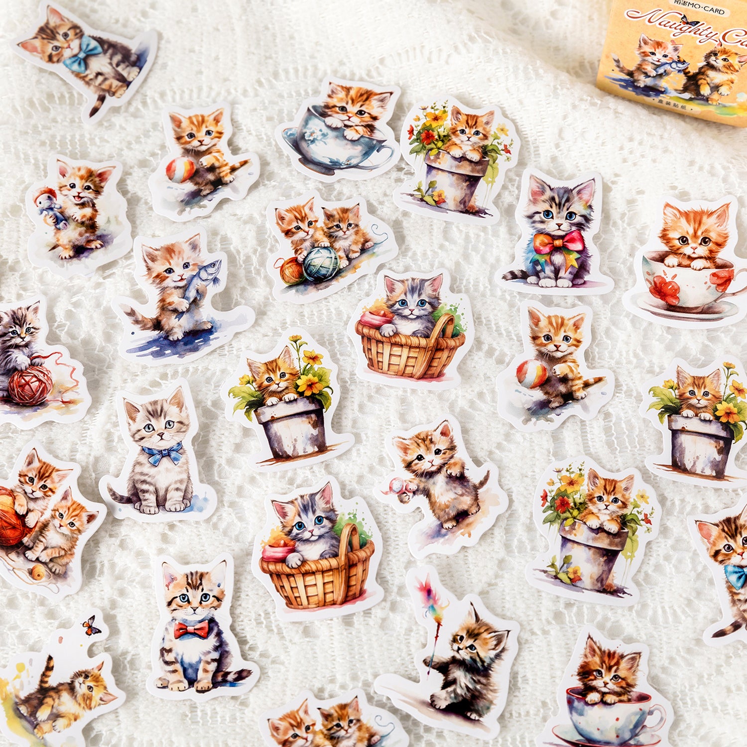 CAJA STICKER GATITOS BEBES