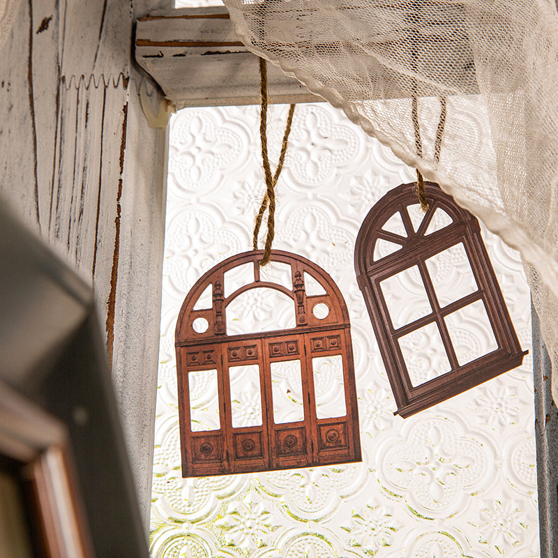 CONJUNTO DE PUERTAS EN CARTULINA, CON CALADOS