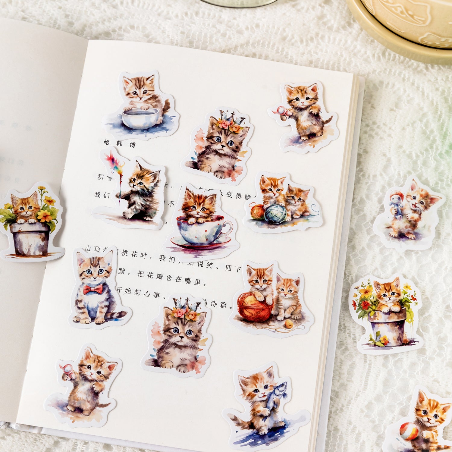 CAJA STICKER GATITOS BEBES