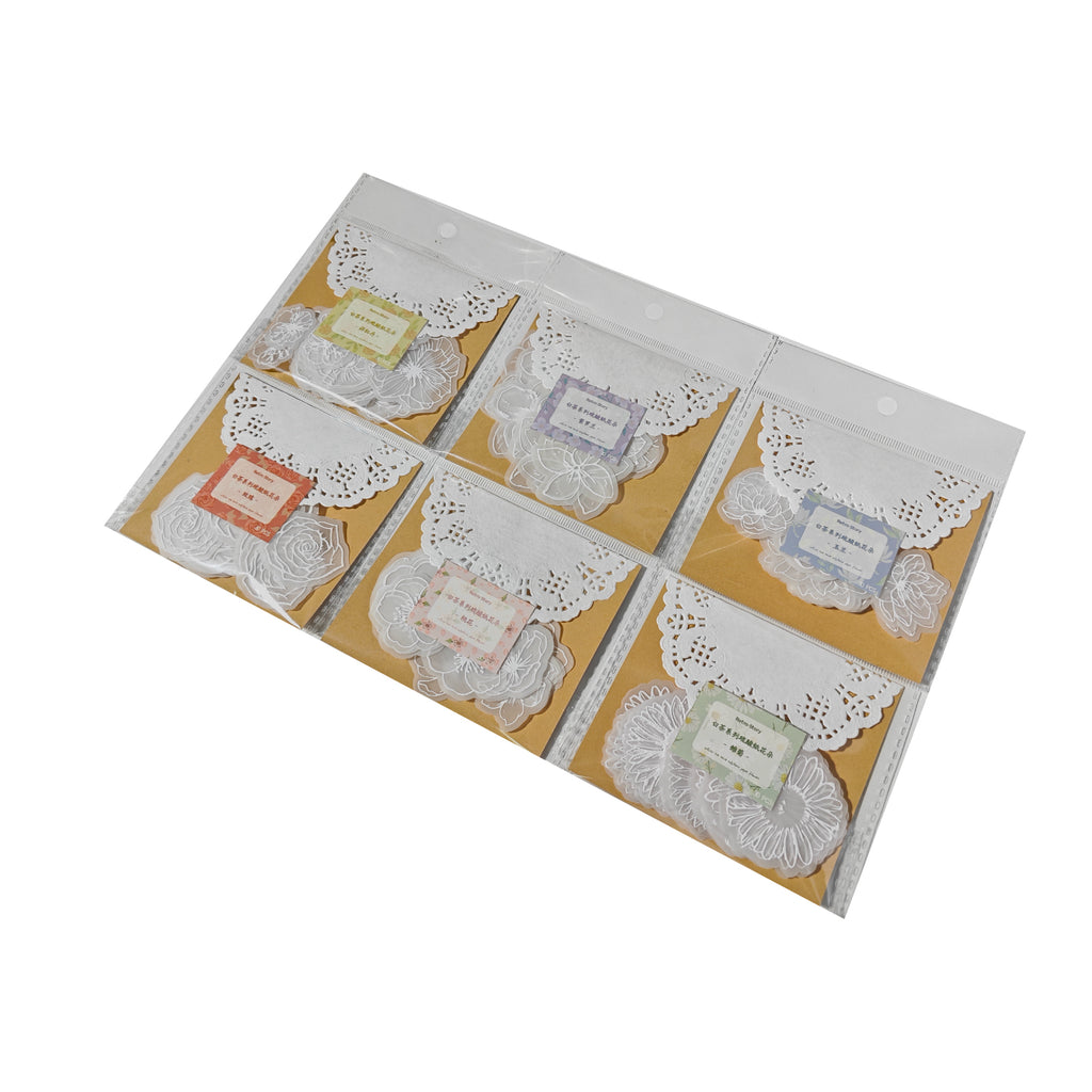 FLORES EN PAPEL VEGETAL CON RELIEVE EN BLANCO