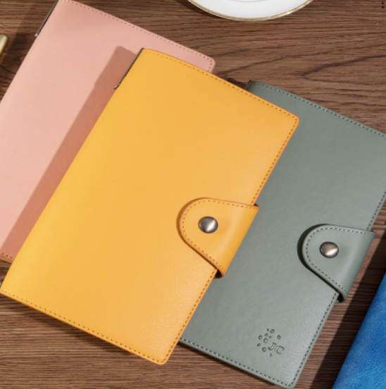 Bitácora tipo Midori símil cuero (con cuadernillos)