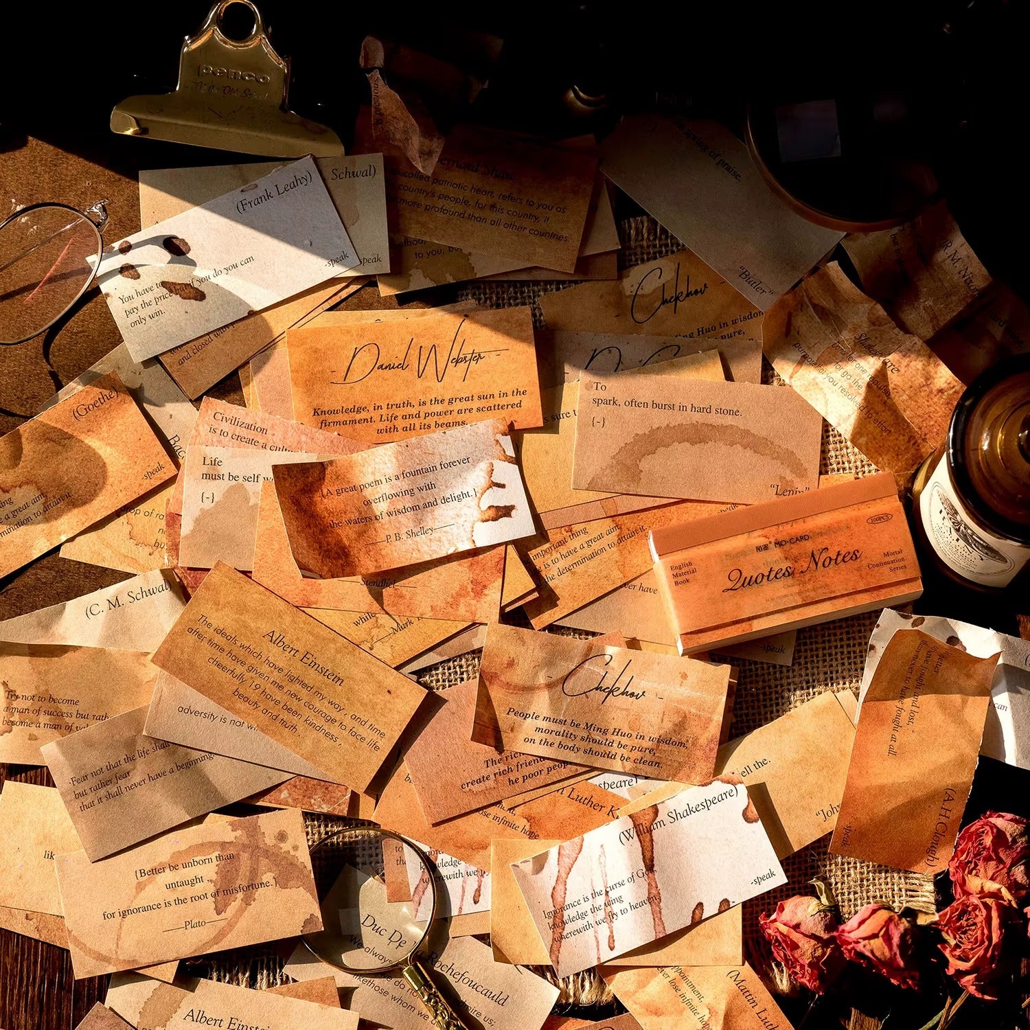 Libro de papeles decorativos Material Book (100 hojas)